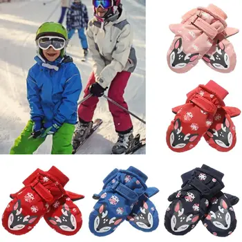 Зимните нескользящие мультяшные сладки детски ски ръкавици, спортни ръкавици, ветроупорен дебели топли