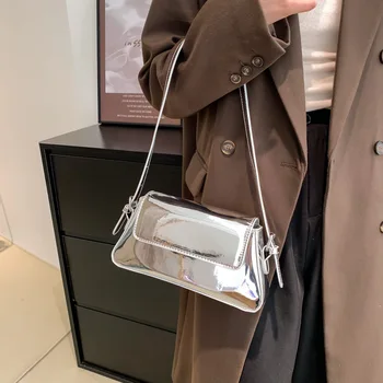 2023 Луксозна дамска чанта-тоут от лъскава ватирана кожа във формата на диамант, дизайнерски модни златна чанта през рамо, Чанта през рамо, чанти и портмонета