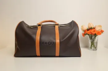 Черна чанта през рамо 2023, дамски модни брандираната чанта BKQU, висококачествена чанта-месинджър чанта на верига, черна чанта-месинджър