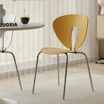 Скандинавските творчески трапезни столове, Модерен дизайнерски стол с выдолбленной облегалка за малък апартамент, стол за ресторант Senior Sense