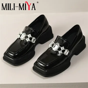 VLADO-MIYA, класически брендовый стил, дамски обувки-лодка от телешка кожа, с веригата, удобни обувки-лодка без обков с квадратни пръсти, обикновена обувки с дебел ток